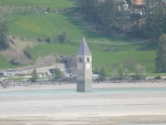 der Rest des ueberfluteten Dorfes